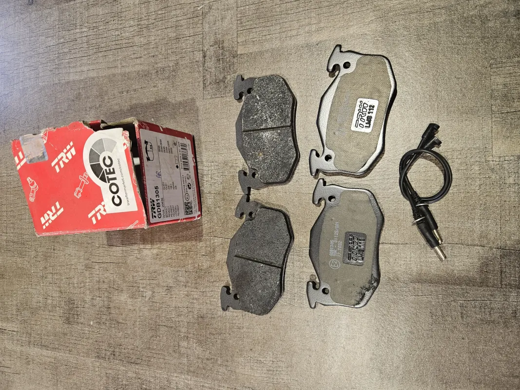 Plaquettes de freins AR